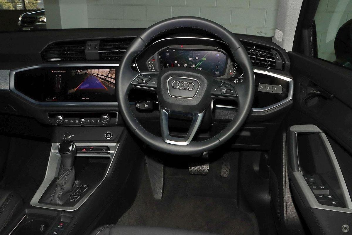 2024 Audi Q3 35 TFSI F3