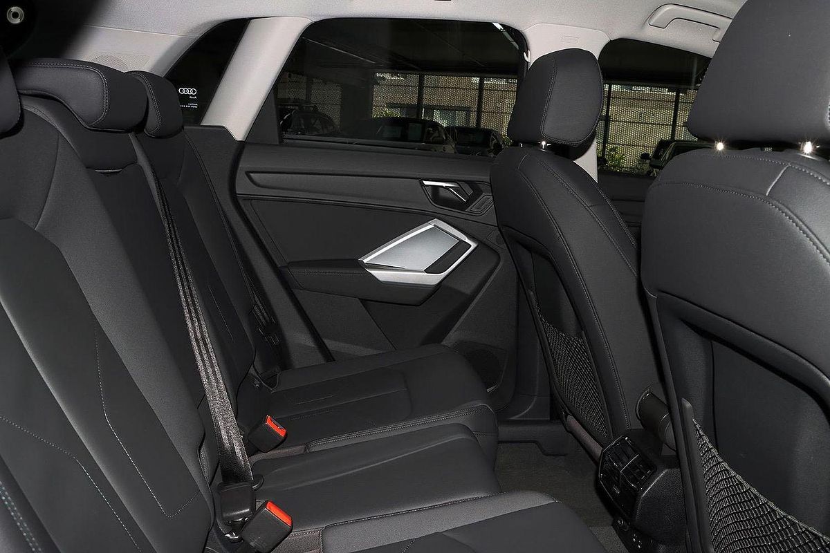 2024 Audi Q3 35 TFSI F3