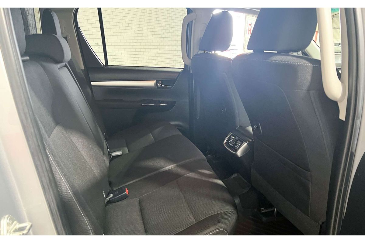 2020 Toyota Hilux SR5 GUN126R 4X4
