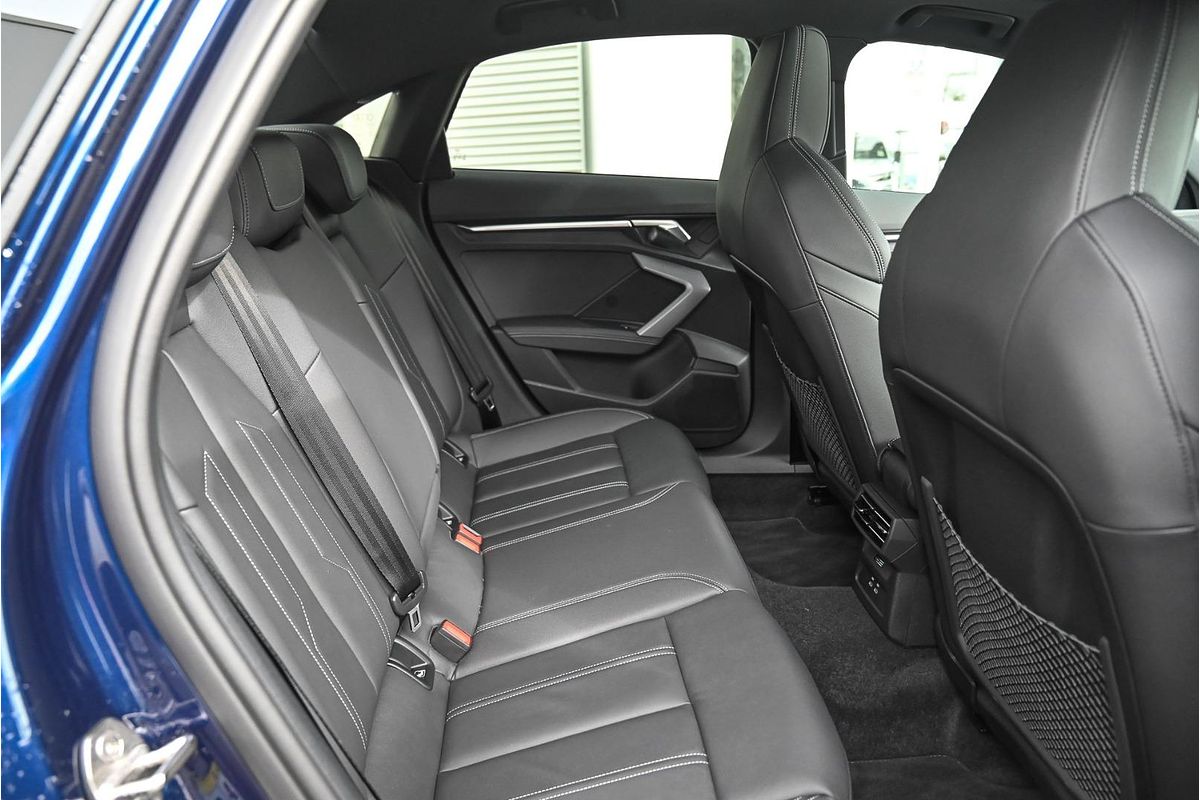 2024 Audi A3 35 TFSI S line GY