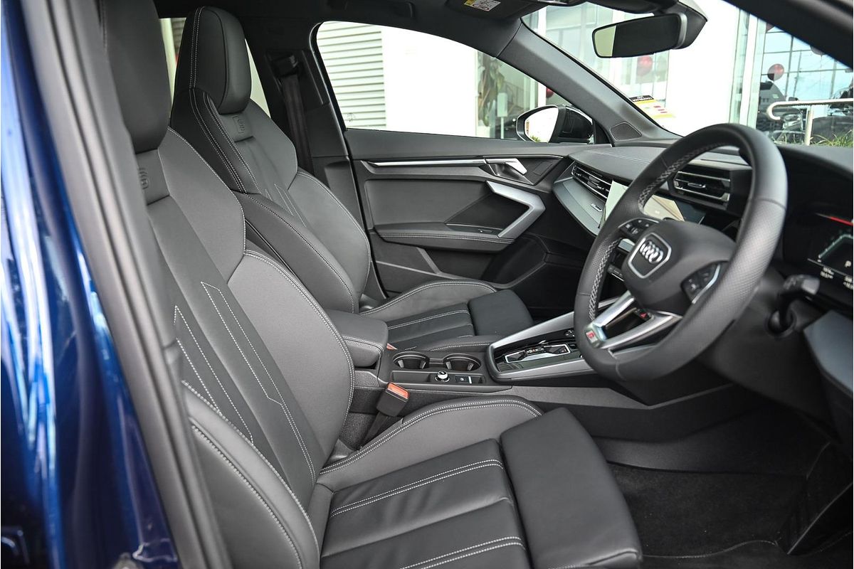 2024 Audi A3 35 TFSI S line GY