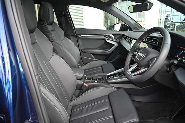 2024 Audi A3 35 TFSI S line GY