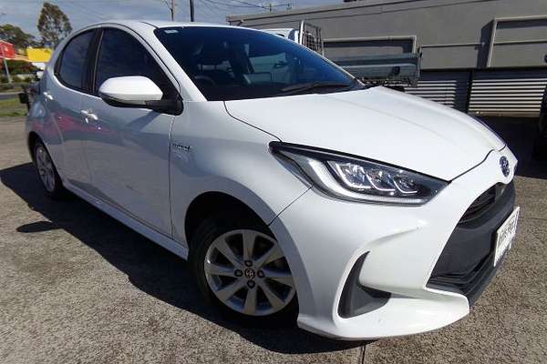 2020 Toyota Yaris SX Hybrid MXPH10R