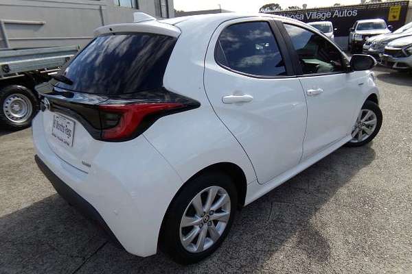2020 Toyota Yaris SX Hybrid MXPH10R