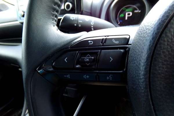 2020 Toyota Yaris SX Hybrid MXPH10R