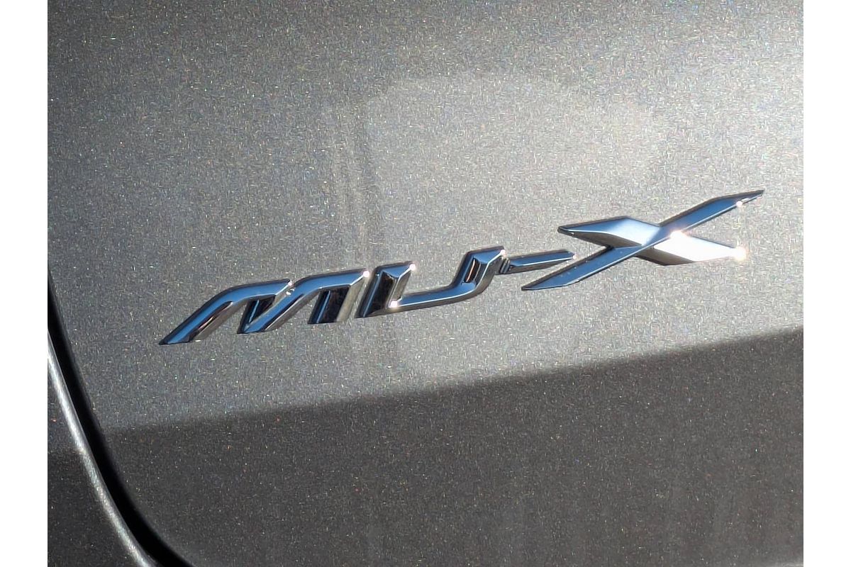 2025 Isuzu MU-X LS-M