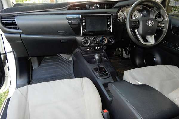2022 Toyota Hilux Workmate GUN125R 4X4