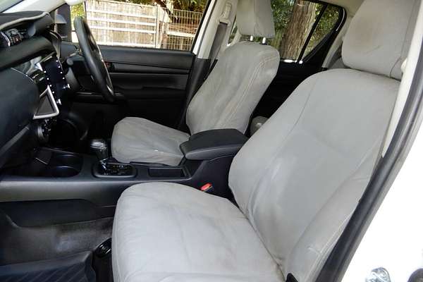 2022 Toyota Hilux Workmate GUN125R 4X4