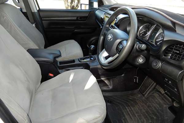 2022 Toyota Hilux Workmate GUN125R 4X4