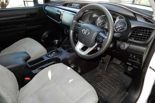 2022 Toyota Hilux Workmate GUN125R 4X4