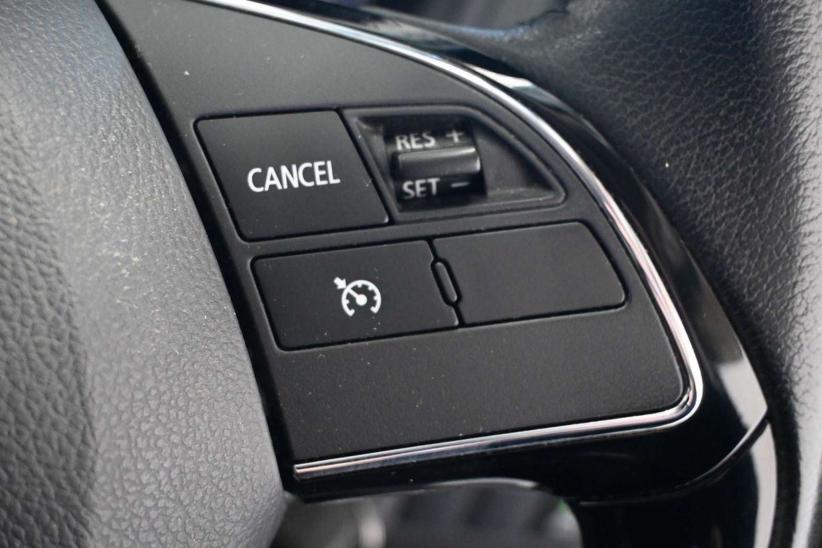 2017 Mitsubishi Outlander LS Safety Pack ZK