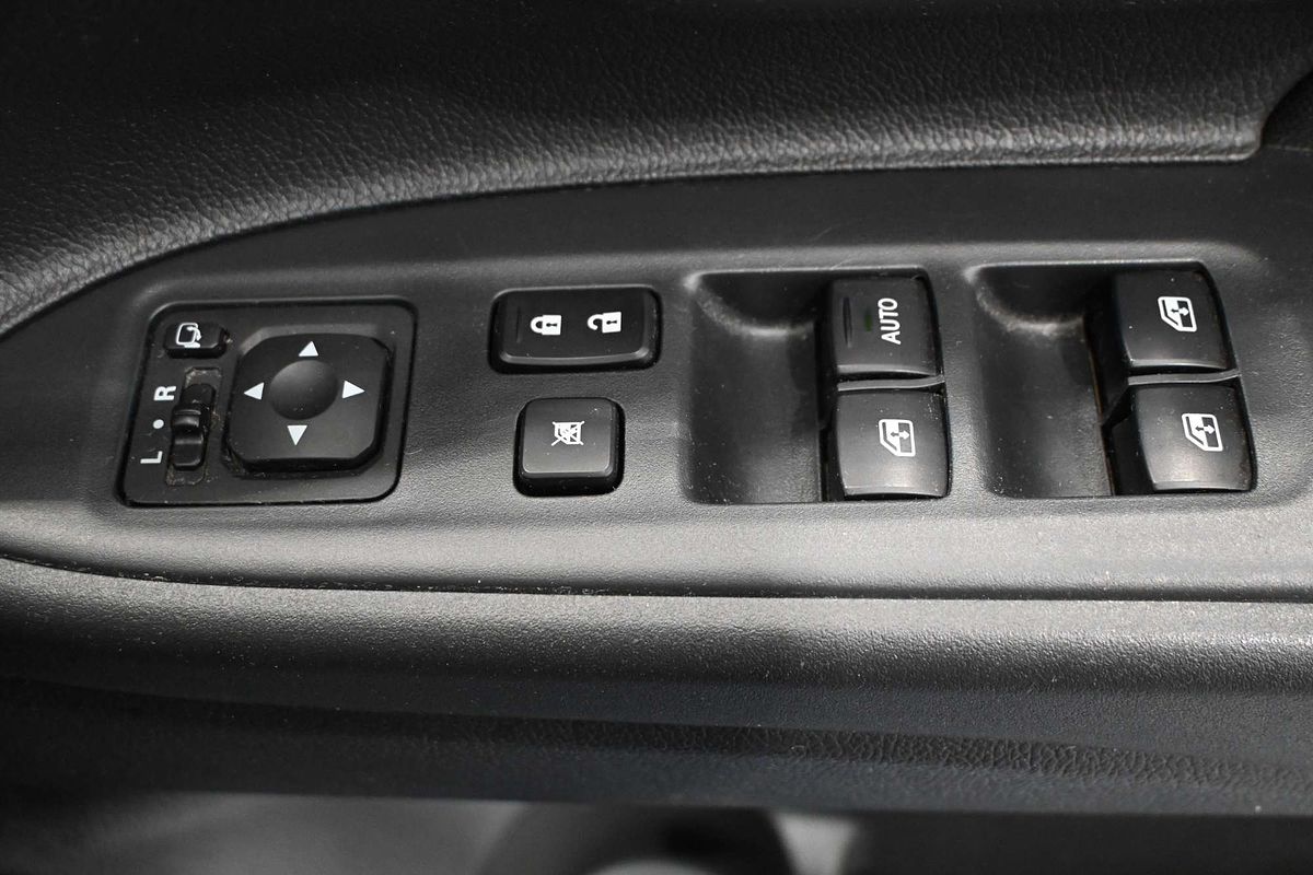 2017 Mitsubishi Outlander LS Safety Pack ZK