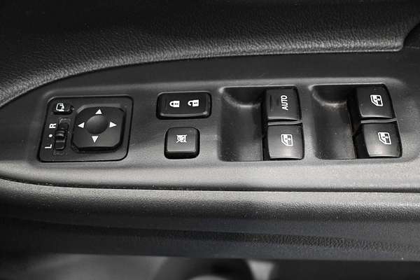 2017 Mitsubishi Outlander LS Safety Pack ZK