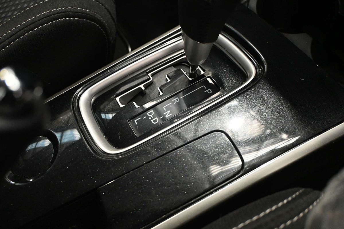 2017 Mitsubishi Outlander LS Safety Pack ZK