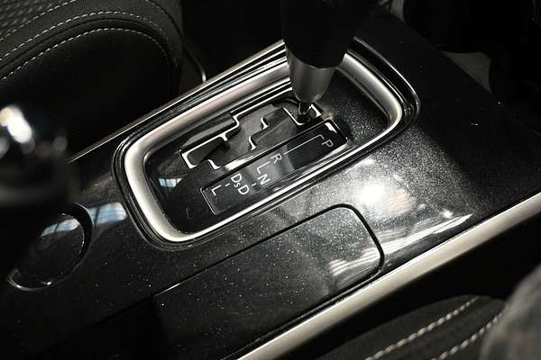 2017 Mitsubishi Outlander LS Safety Pack ZK