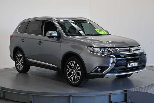 2017 Mitsubishi Outlander LS Safety Pack ZK
