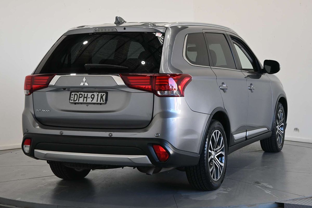 2017 Mitsubishi Outlander LS Safety Pack ZK