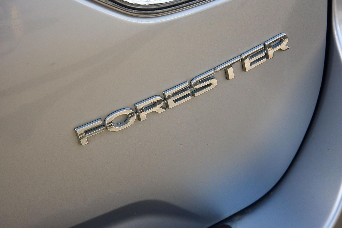 2023 Subaru Forester 2.5i-S S5