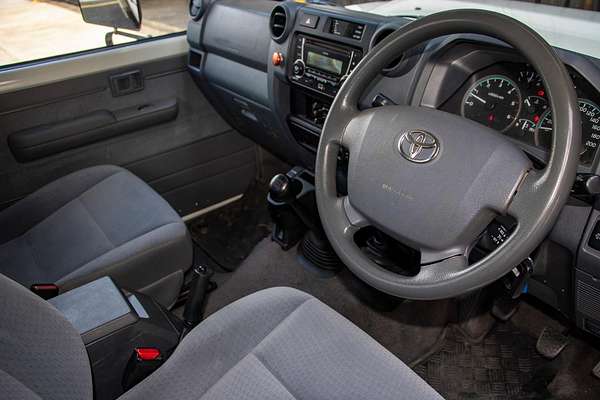 2019 Toyota Landcruiser GXL VDJ200R