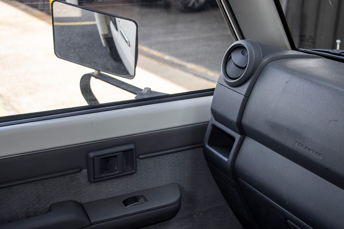 2019 Toyota Landcruiser GXL VDJ200R