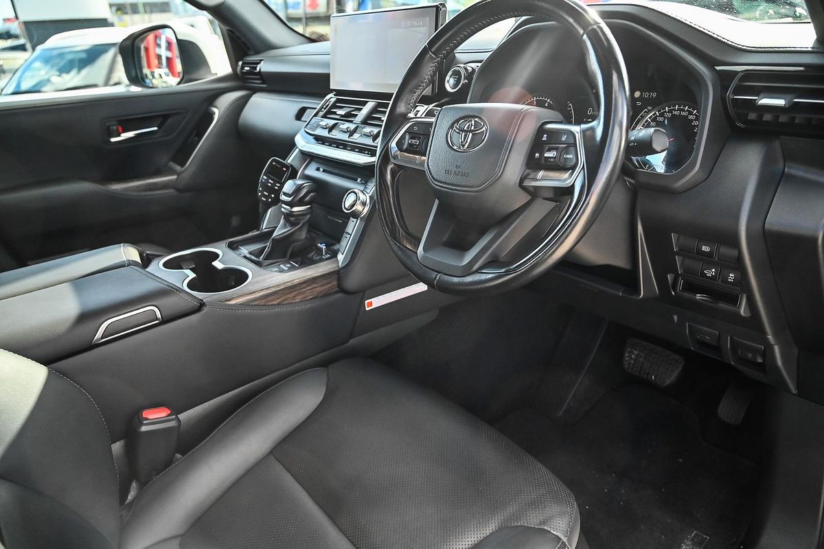 2022 Toyota Landcruiser VX FJA300R