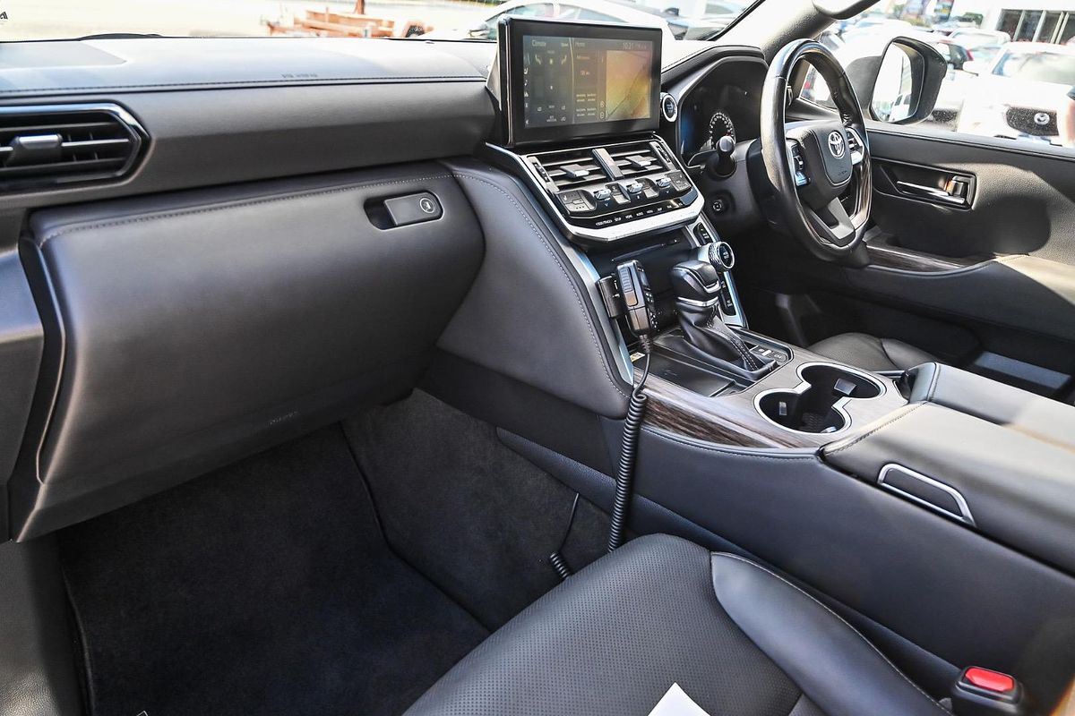2022 Toyota Landcruiser VX FJA300R
