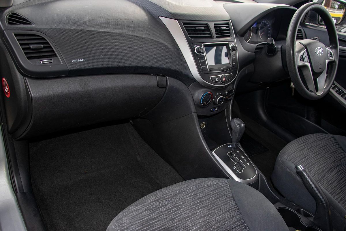 2016 Hyundai Accent Active RB3