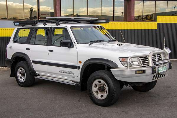 2001 Nissan Patrol ST GU II