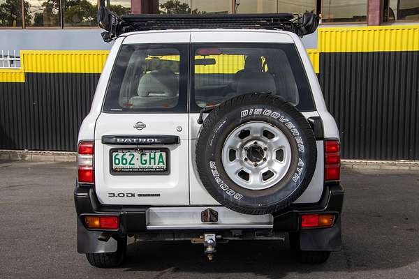 2001 Nissan Patrol ST GU II