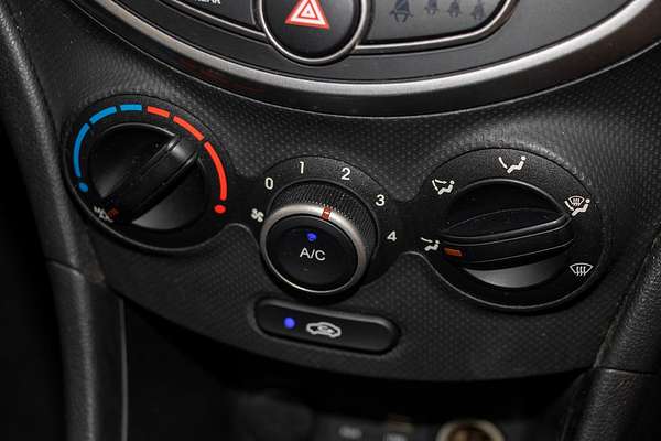 2016 Hyundai Accent Active RB3