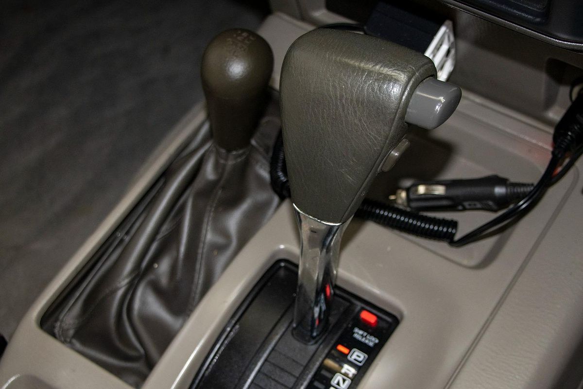 2001 Nissan Patrol ST GU II