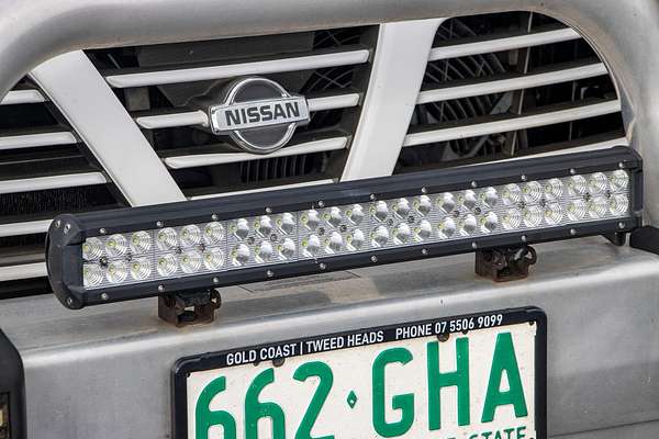2001 Nissan Patrol ST GU II
