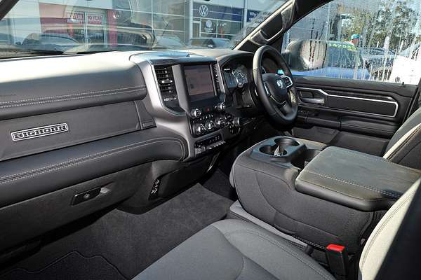 2025 Volkswagen Caddy TDI320 Life 5 LWB