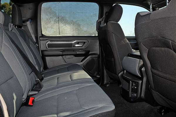 2025 Volkswagen Caddy TDI320 Life 5 LWB