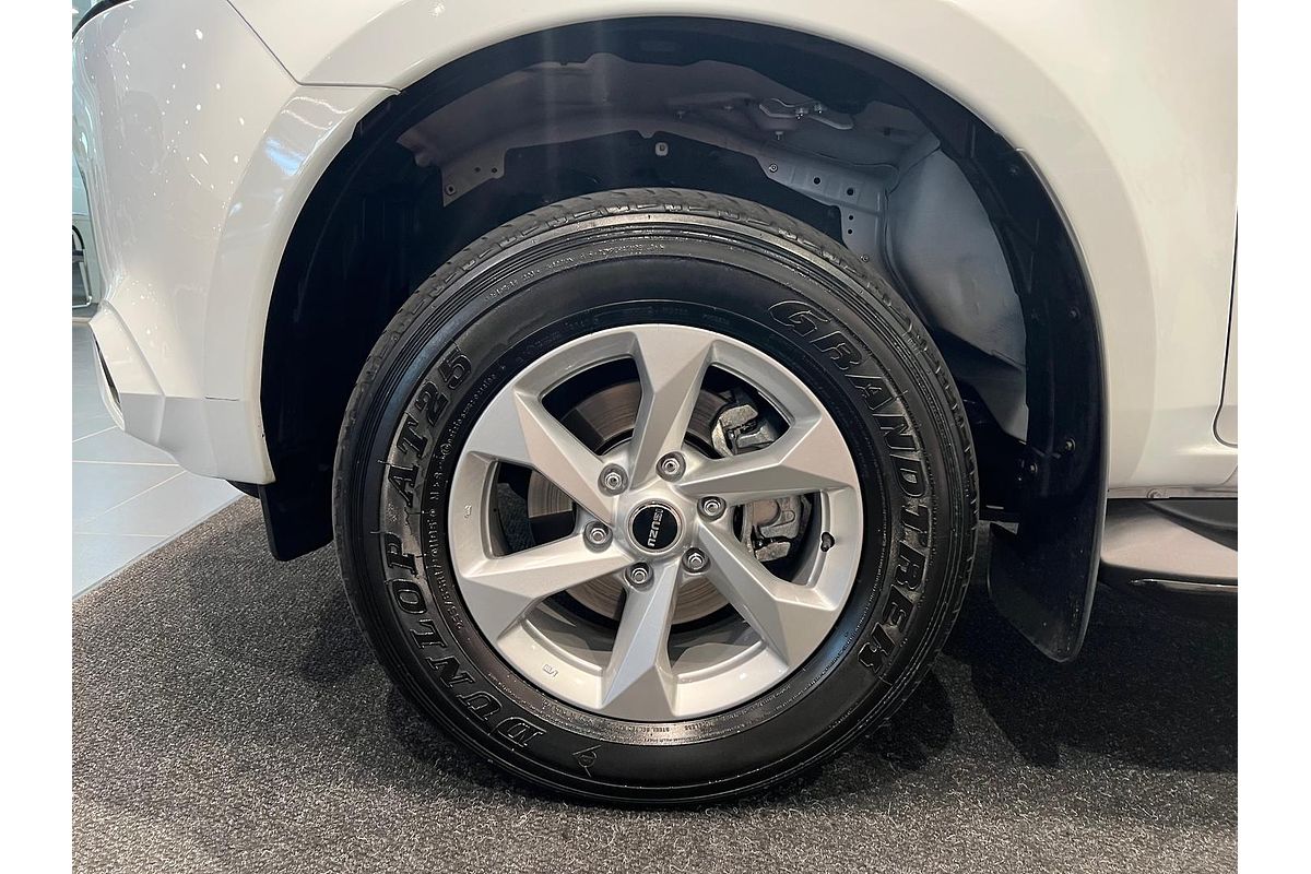 2024 Isuzu MU-X LS-M