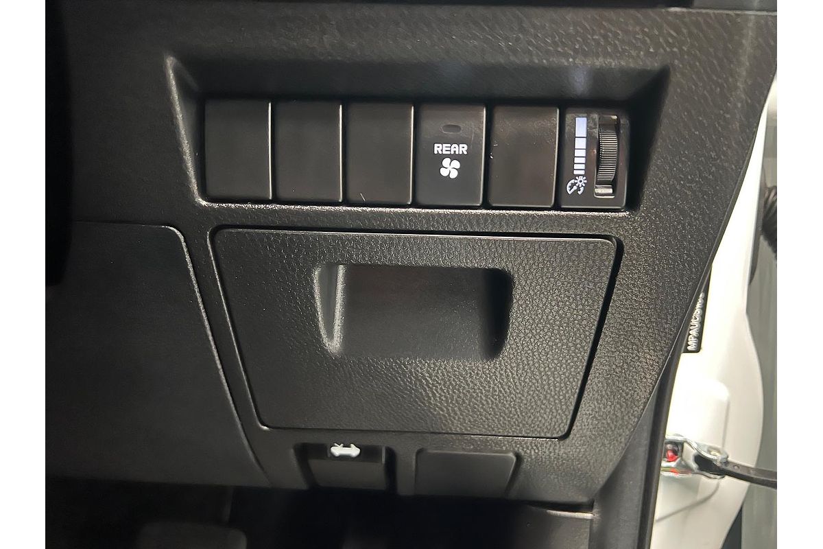 2024 Isuzu MU-X LS-M
