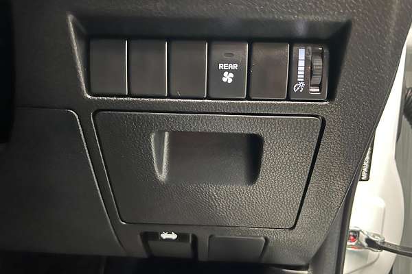 2024 Isuzu MU-X LS-M