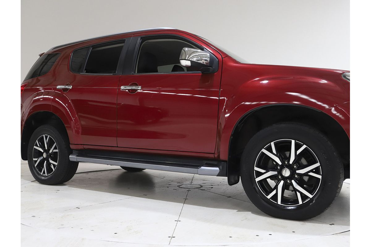 2021 Isuzu MU-X LS-T