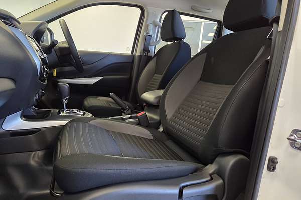 2025 Nissan Navara SL D23 4X4