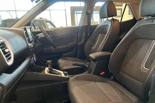 2024 Hyundai Venue Active QX.V5