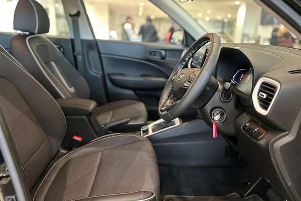 2024 Hyundai Venue Active QX.V5