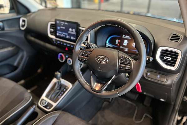 2024 Hyundai Venue Active QX.V5