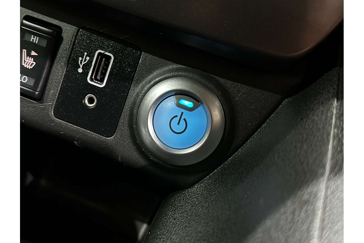 2019 Nissan LEAF  ZE1