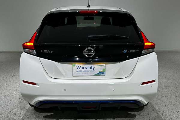 2019 Nissan LEAF  ZE1