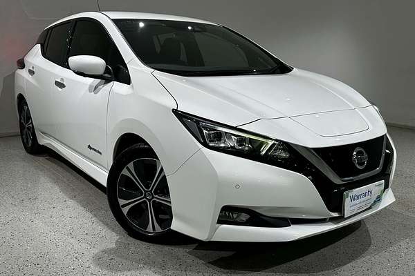 2019 Nissan LEAF  ZE1