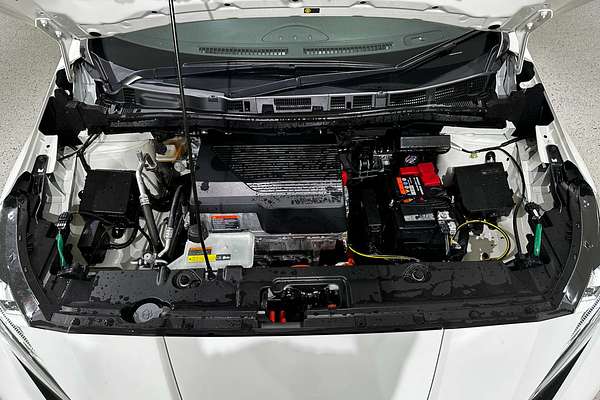 2019 Nissan LEAF  ZE1