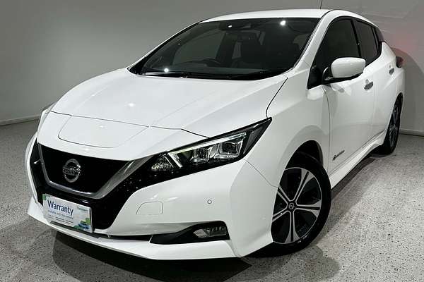 2019 Nissan LEAF  ZE1