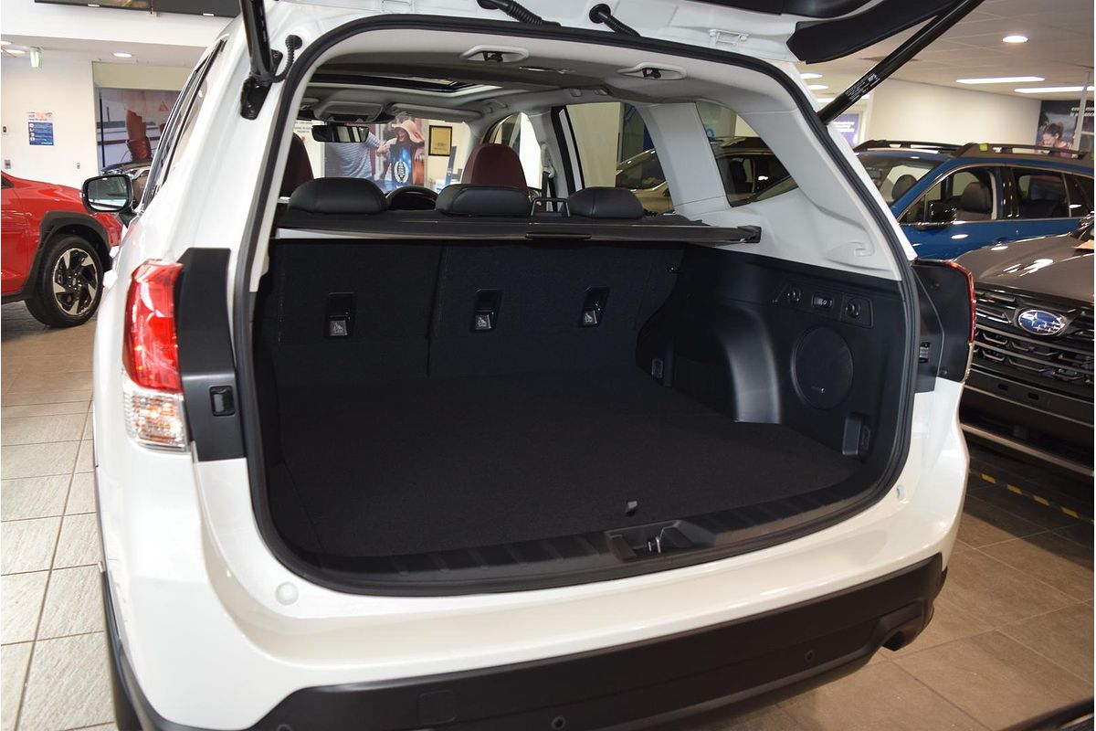 2024 Subaru Forester STI Sport S5