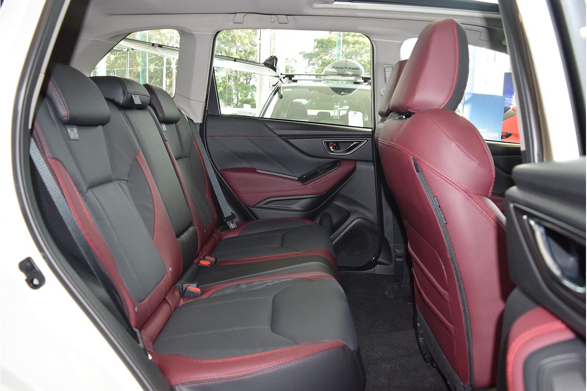 2024 Subaru Forester STI Sport S5