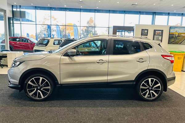 2016 Nissan QASHQAI Ti J11